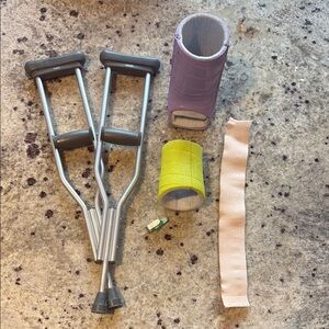 American Girl Doll Crutches and Cast Set - Purple, Yellow, Tan